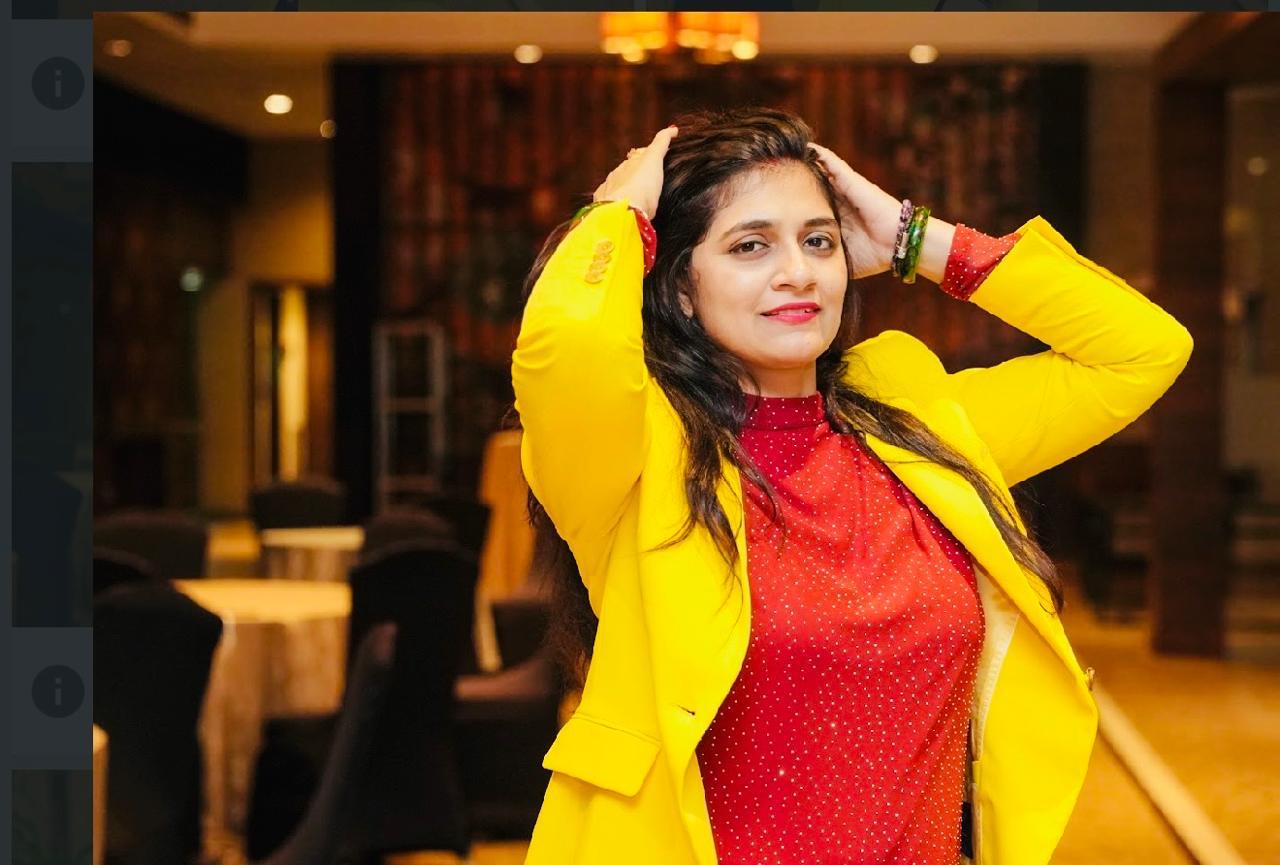 Ritu Singh smiling joyfully